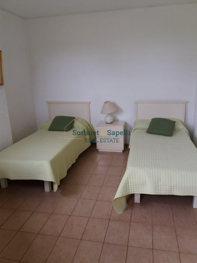 Apartamento en Venta de Tres Dormitorios en Playa Brava