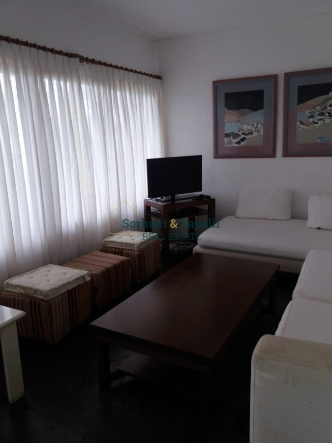 Apartamento en Venta de Tres Dormitorios en Playa Brava