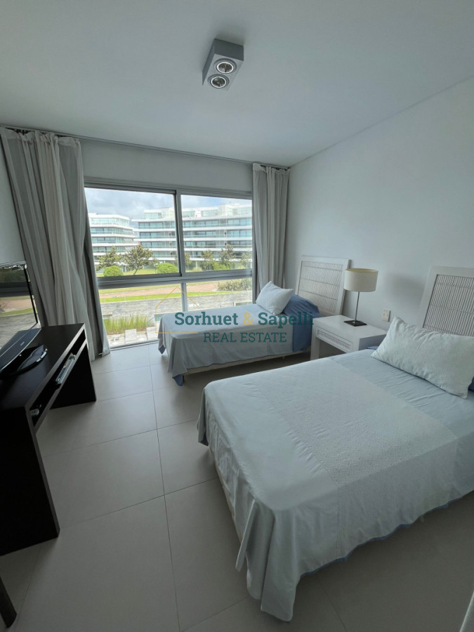 Apartamento en Venta Primera Linea Playa Brava
