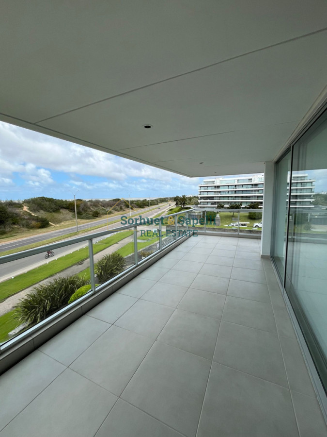 Apartamento en Venta Primera Linea Playa Brava