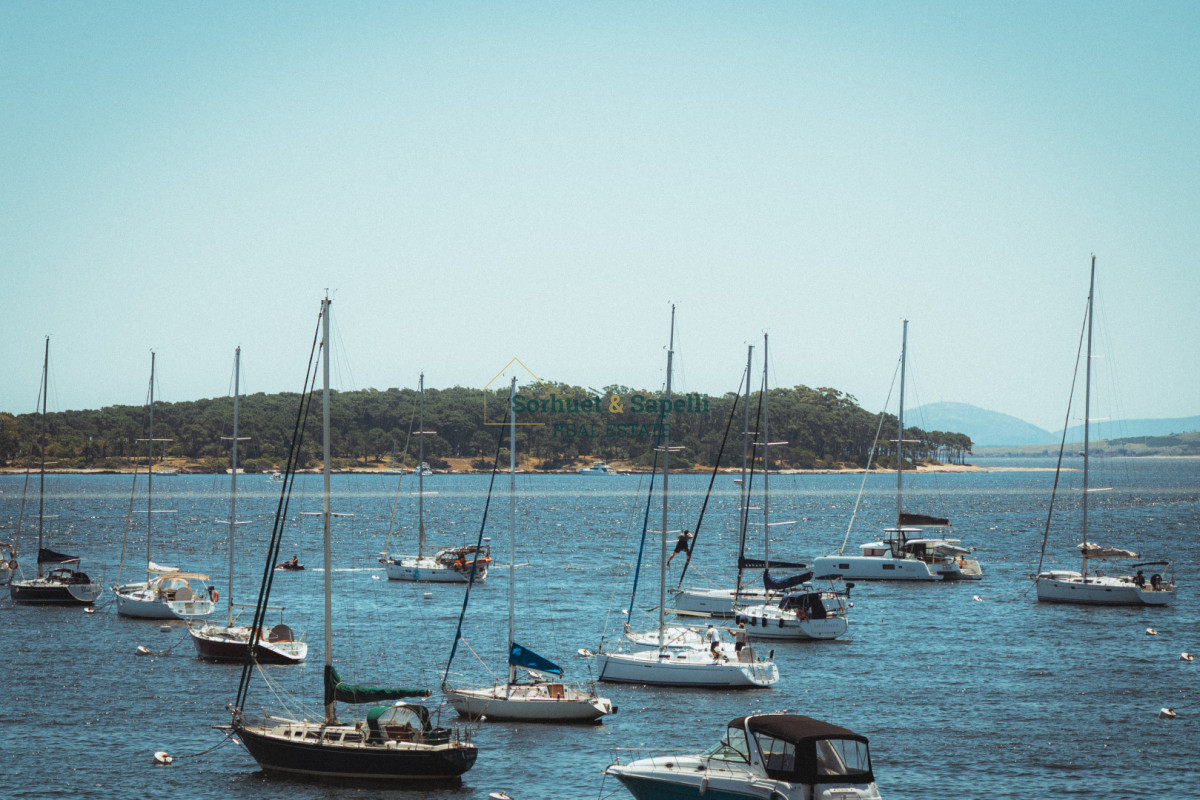 Apartamento en Venta con Vista al Mar y al Puerto