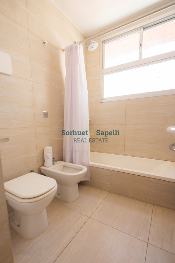 Apartamento en Venta con Vista al Mar y al Puerto