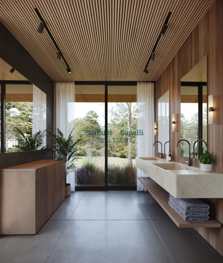 Incredible House in private neighborhood Montoya Reserve