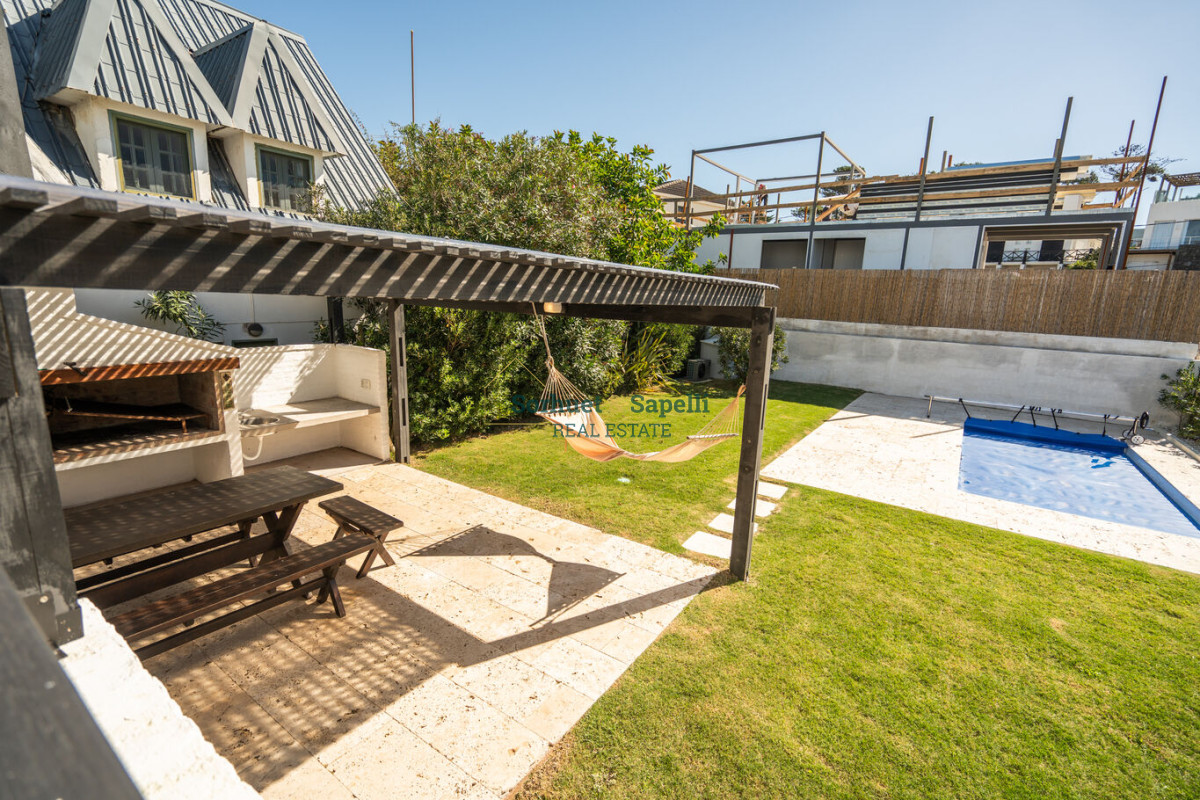 Casa en Venta en Montoya Primera Línea