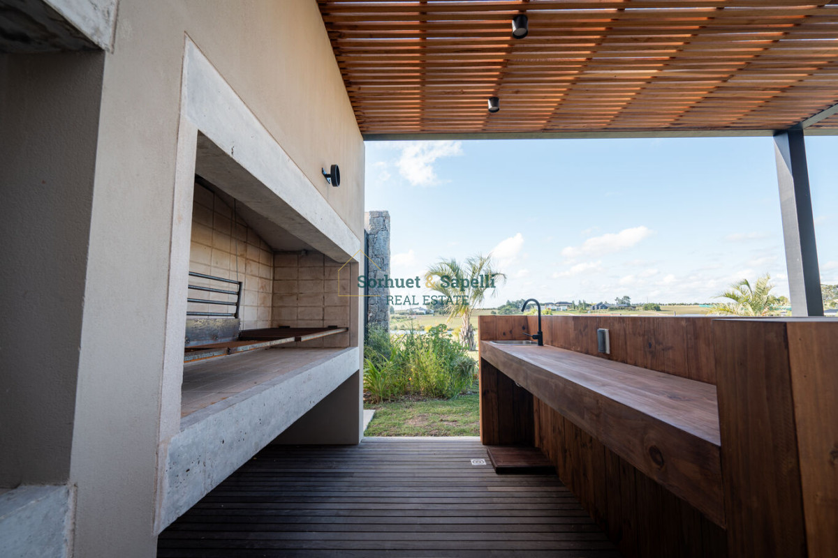 House for sale in Punta del Este, Pueblo Mío