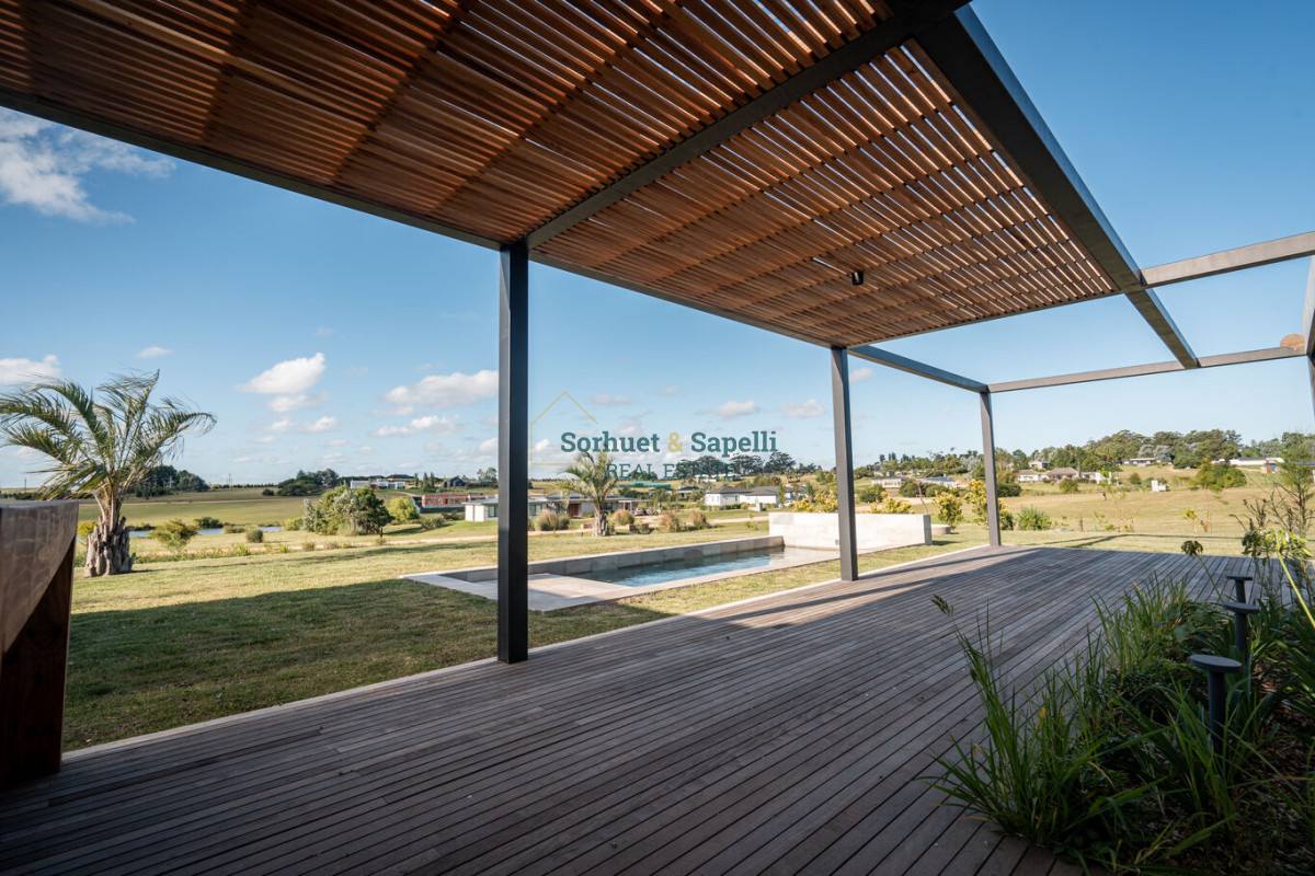 House for sale in Punta del Este, Pueblo Mío