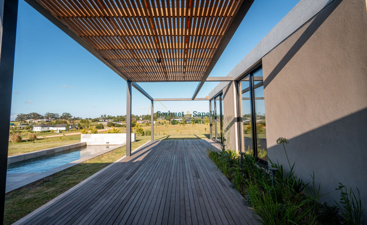 House for sale in Punta del Este, Pueblo Mío