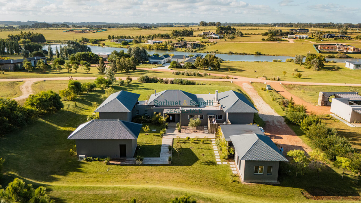 Spectacular House for Sale in Pueblo Mio, Punta del Este