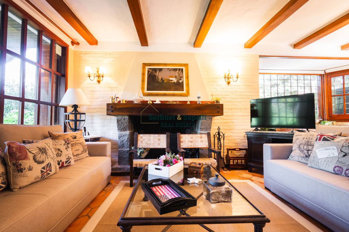 Espectacular Casa en Venta en Rincon del Indio