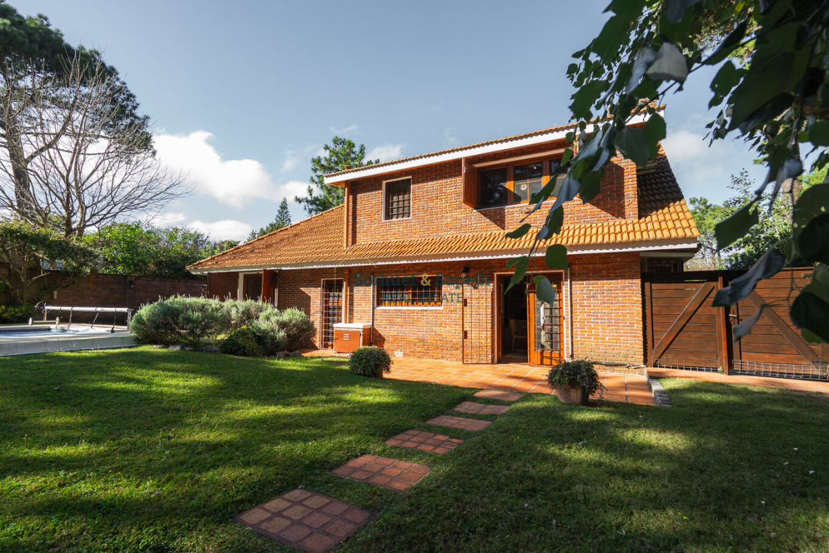 Espectacular Casa en Venta en Rincon del Indio