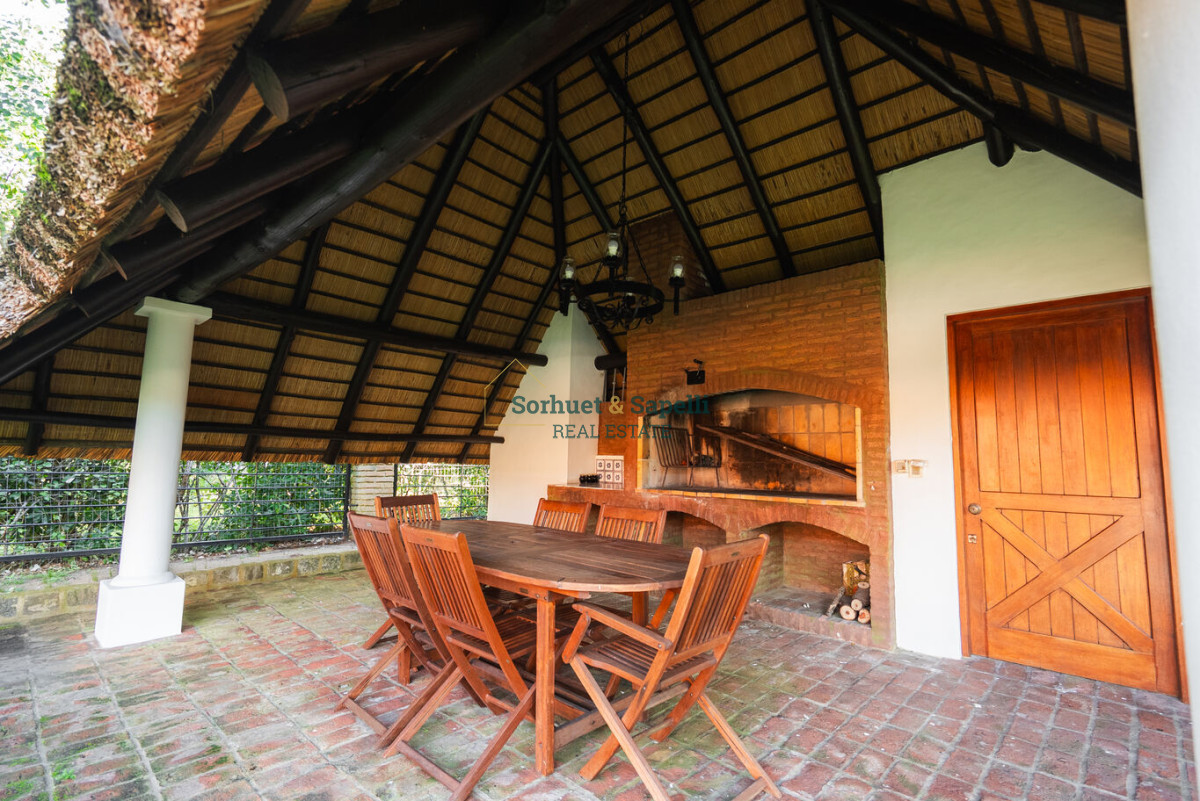 Espectacular Casa en Venta en Rincon del Indio