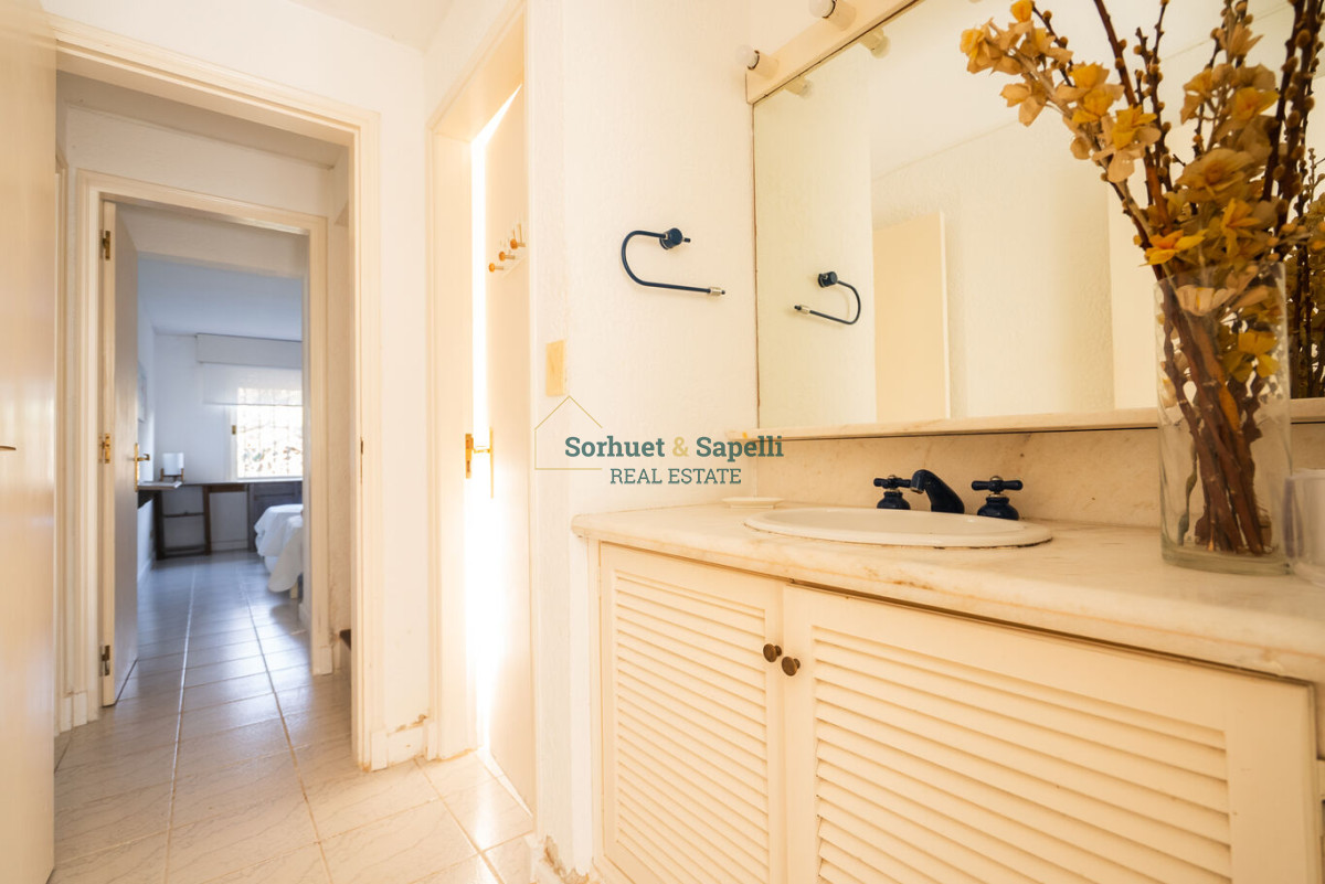 Casa en Venta Cinco Dormitorios Playa Brava