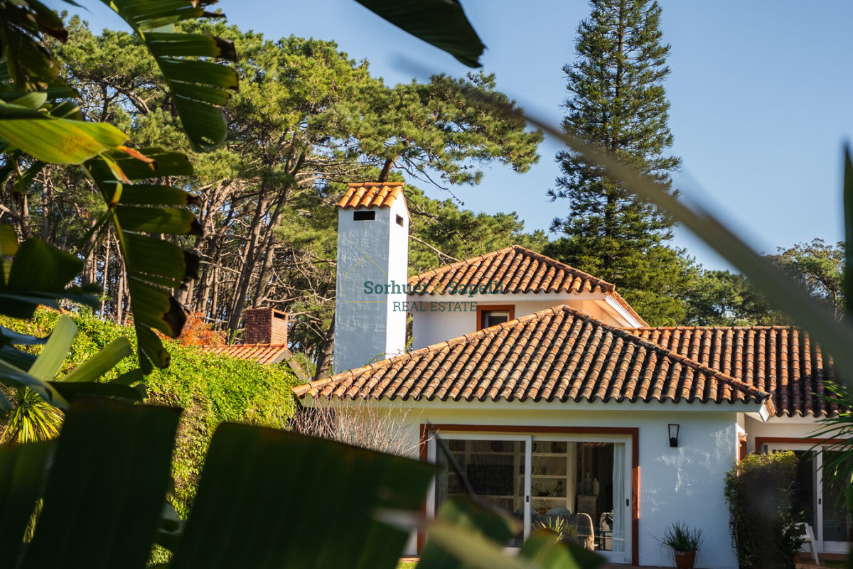 Casa en Venta Cinco Dormitorios Playa Brava