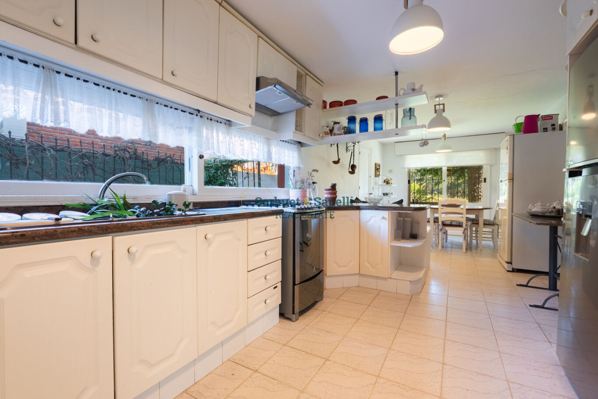 Casa en Venta Cinco Dormitorios Playa Brava