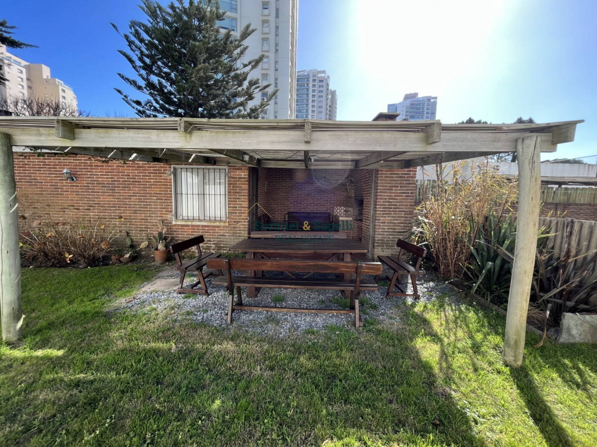 Chalet en venta playa mansa