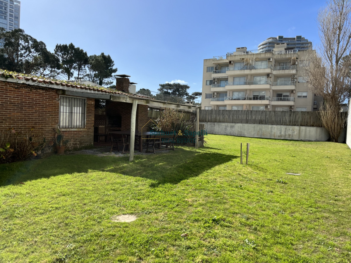 Chalet en venta playa mansa