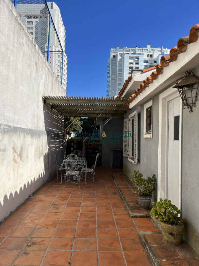 Chalet en venta playa mansa