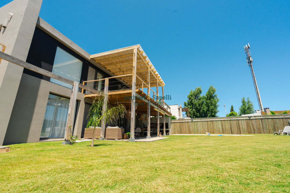 Casa en Venta en Manantiales, Punta del Este
