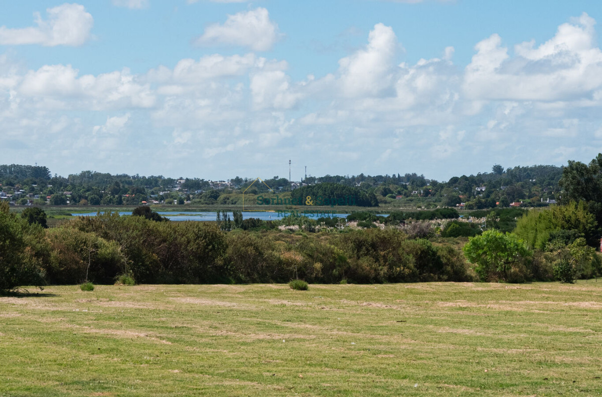 Terreno en venta en Laguna del Diario, Punta del Este