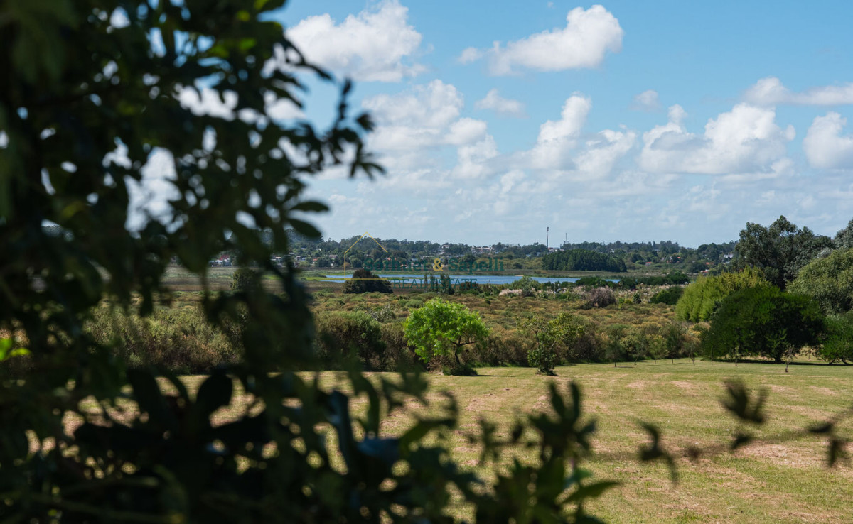 Terreno en venta en Laguna del Diario, Punta del Este