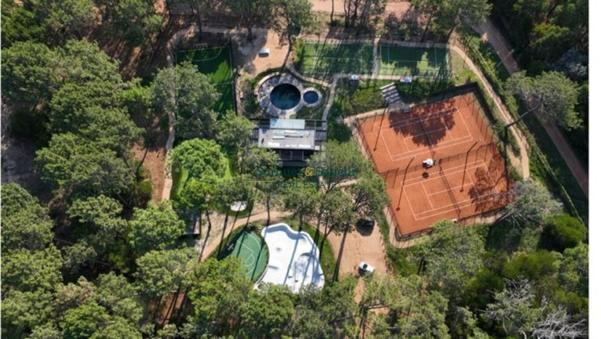 Lote en barrio privado Reserva Montoya 