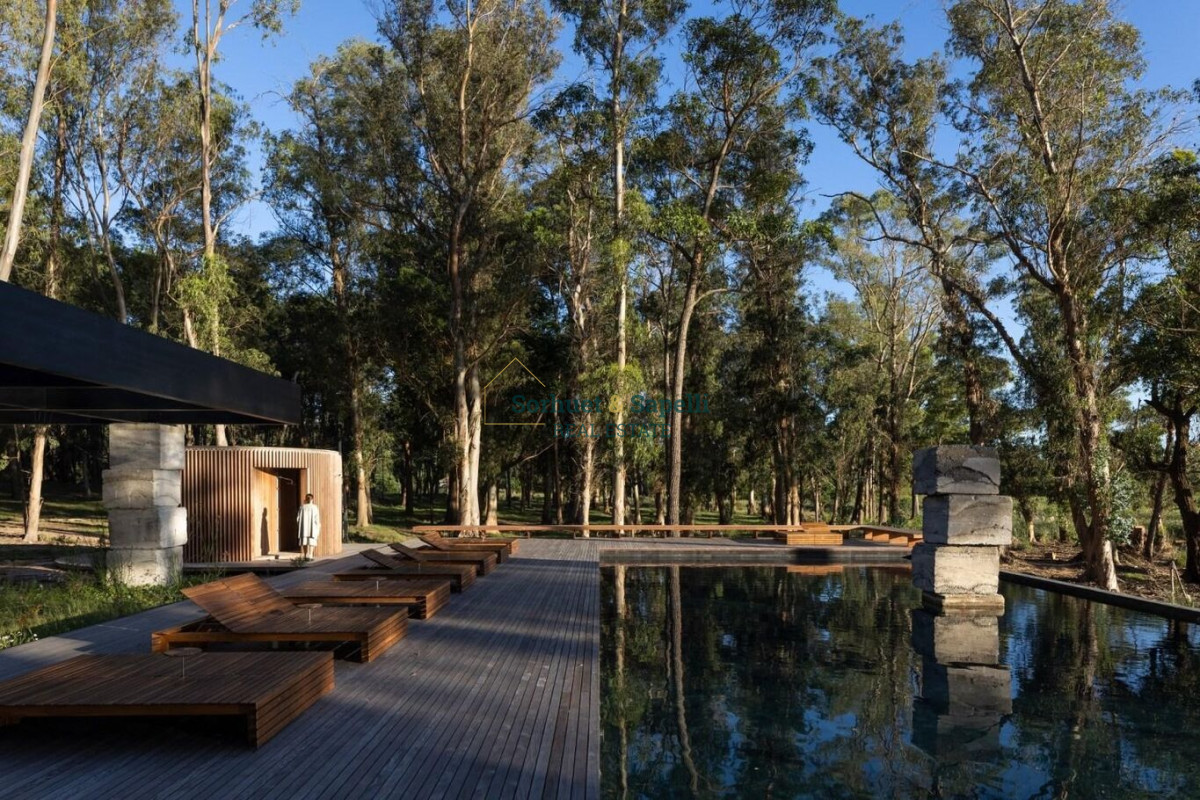 Lote en barrio privado Reserva Montoya 