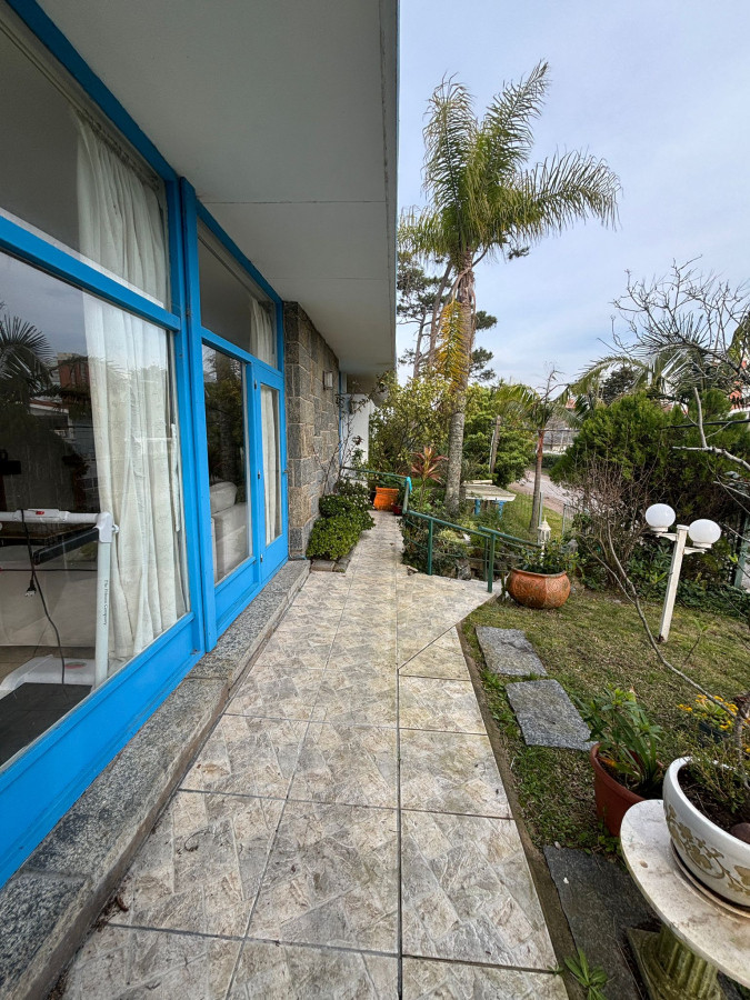 Casa de 5 dormitorios a pasos de la playa 
