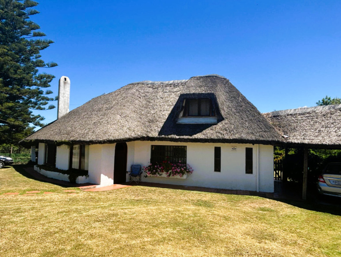 Casa de 3 dormitorios a pasos de playa mansa 