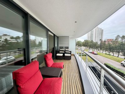 Apartamento en venta de dos dormitorios Playa Brava
