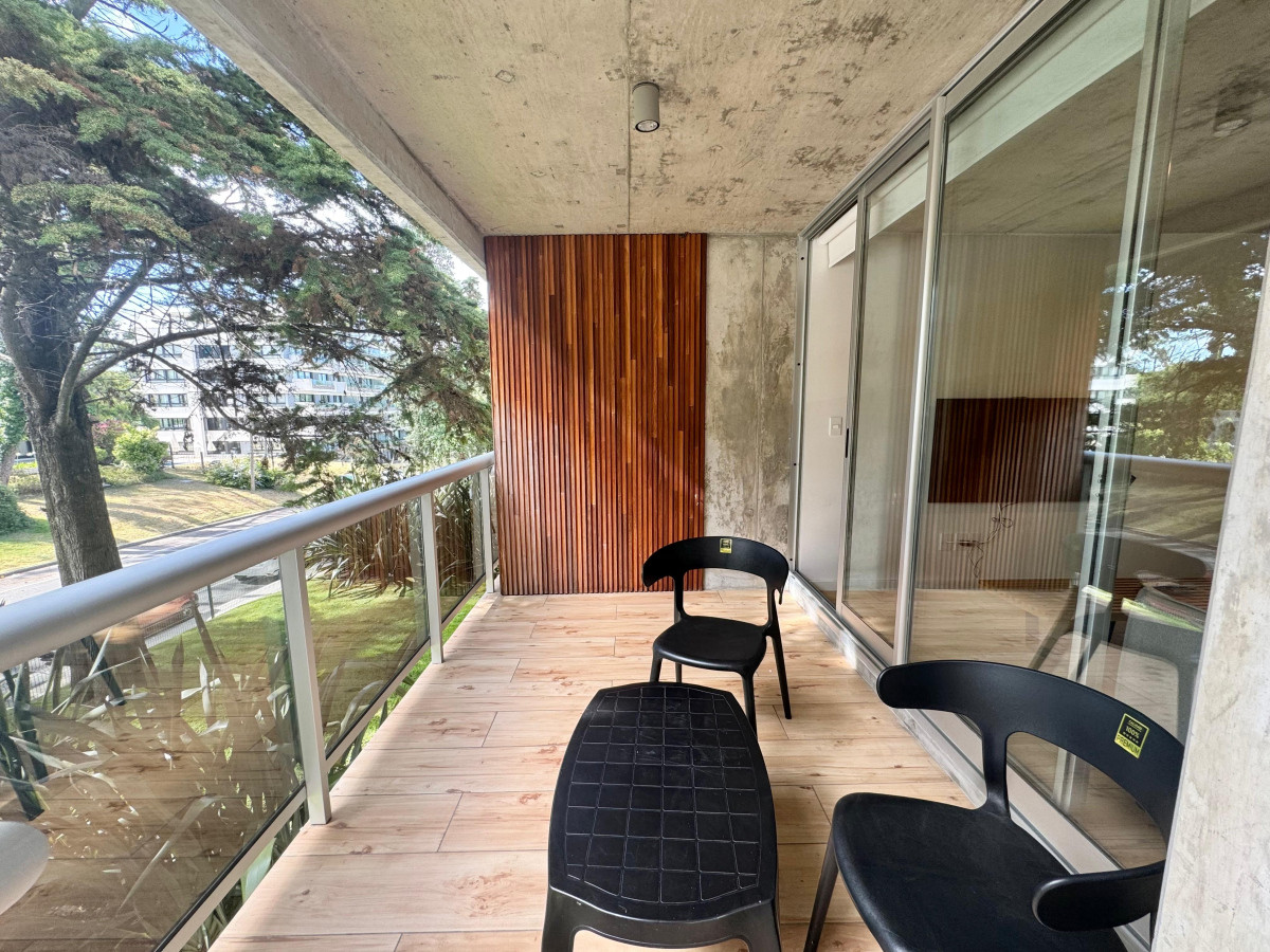Apartamento en venta de dos dormitorios y dos baños