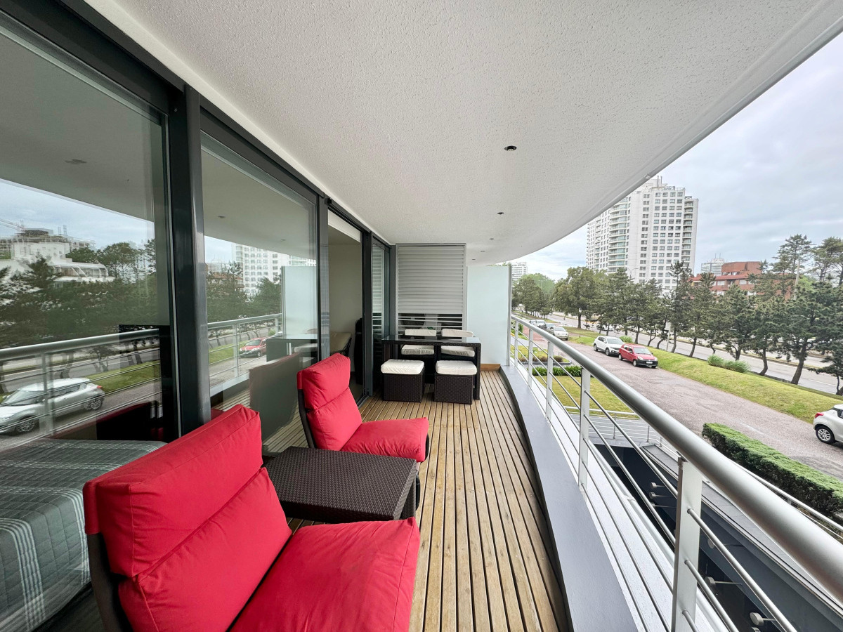 Apartamento en venta de dos dormitorios Playa Brava