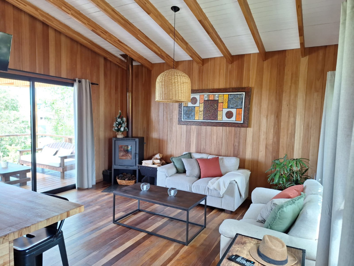 CASA EN ALQUILER EN MANANTIALES