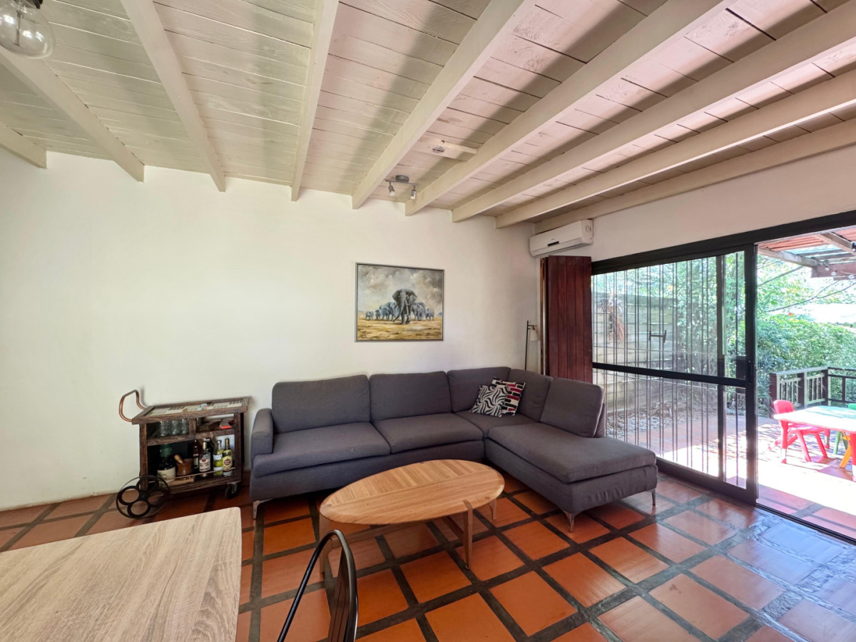 Casa en venta de tres dormitorios