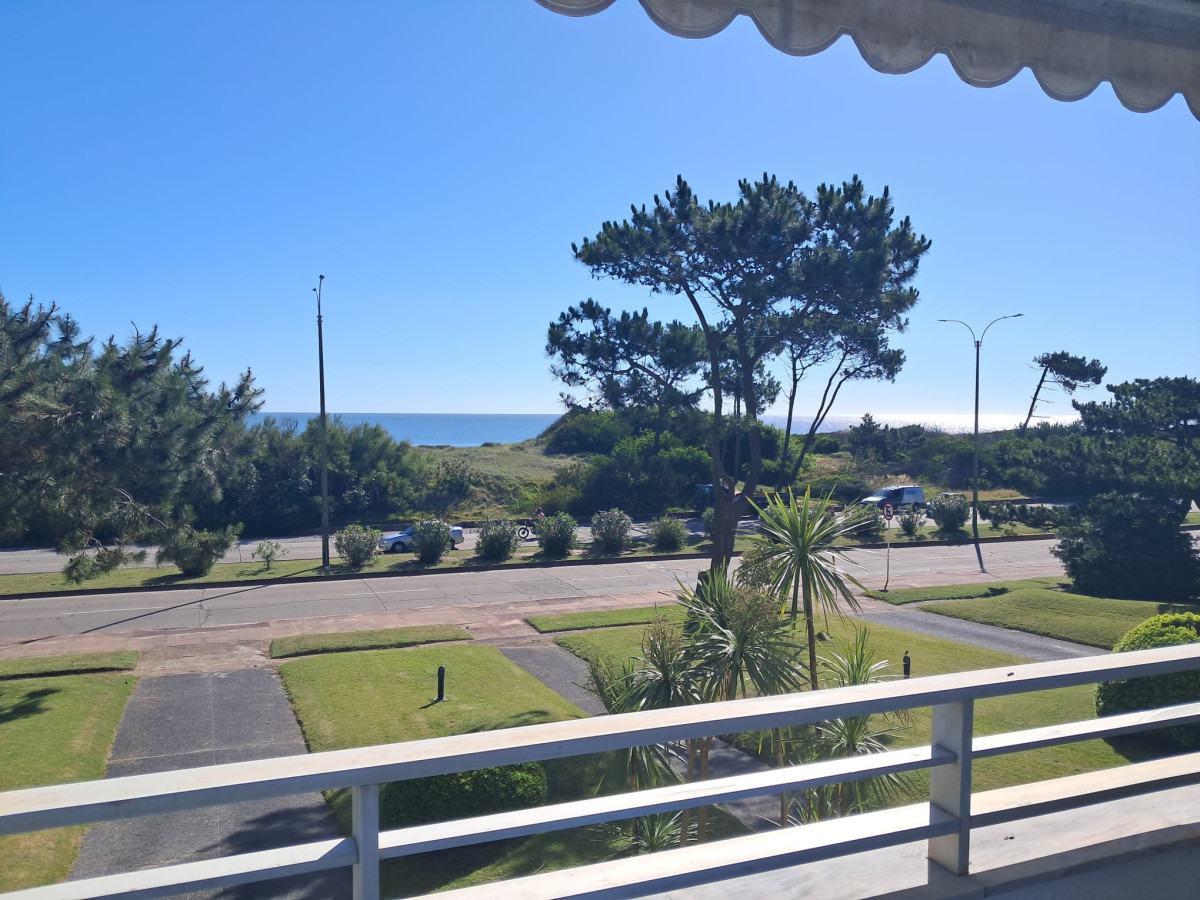 Imagen de FRENTE AL MAR EN MANSA