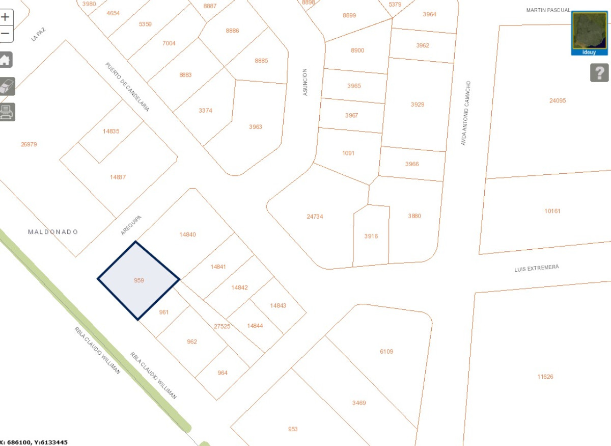 TERRENO FRENTE AL MAR , SE PUEDE EDIFICAR EN PH 4 PISOS