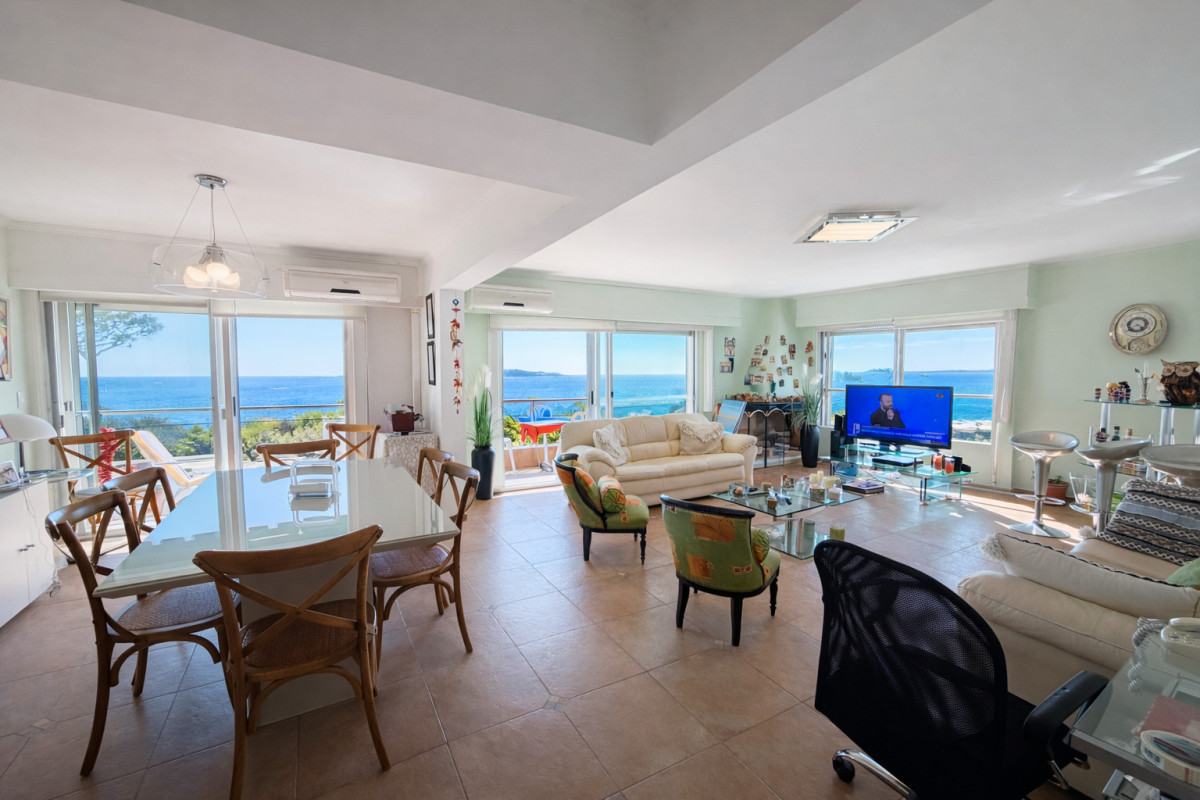 Apartamento 4 dormitorios 4 baños frente al mar