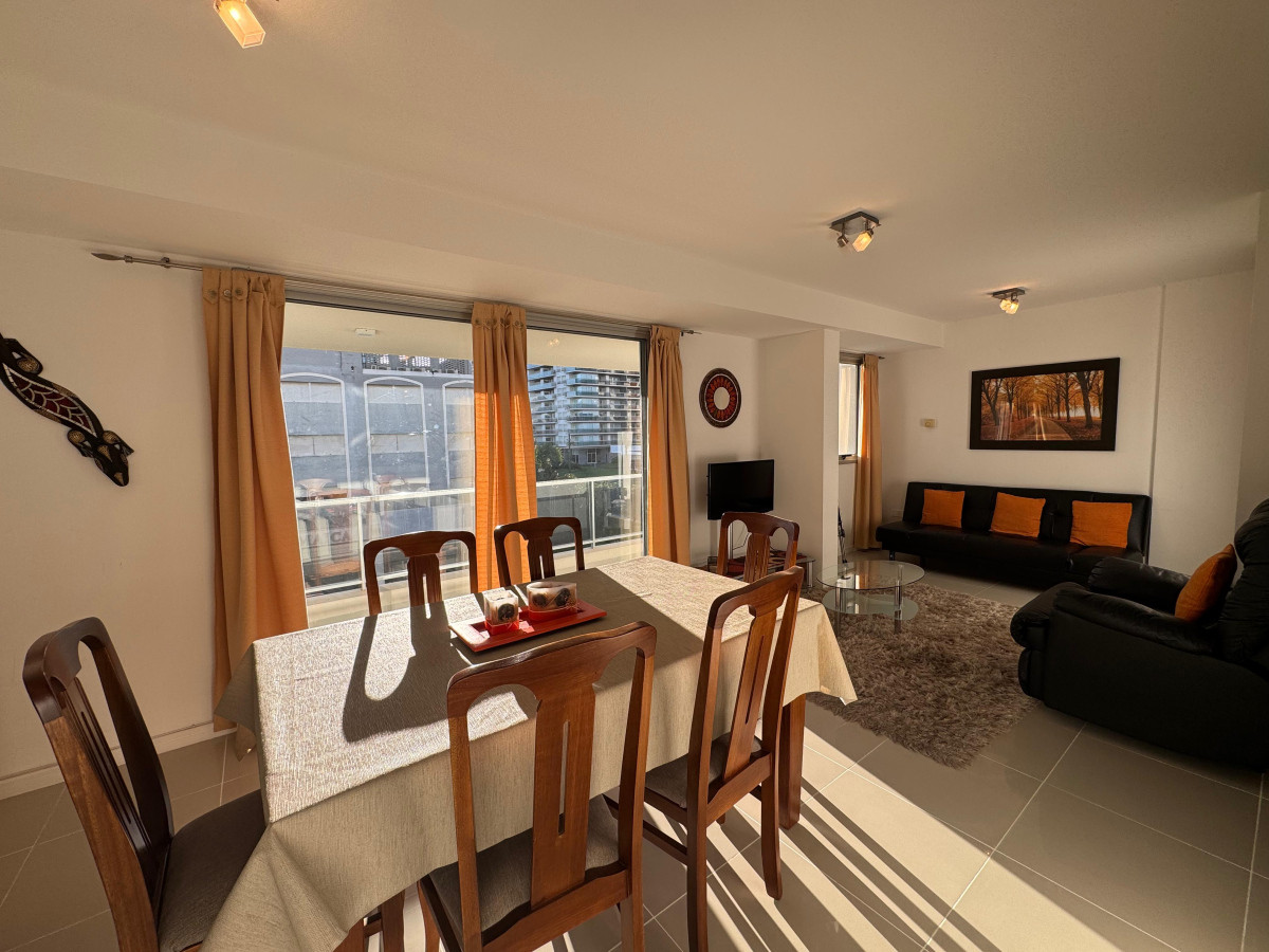 Apartamento en venta 1 dormitorio y medio 