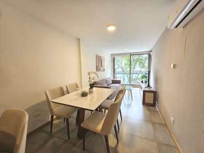 Chucarro y Av Brasil, Amoblado, terraza al frente y garaje