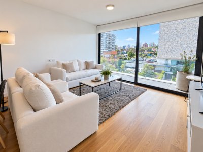 Exclusivo En Forum, 2 Baños Gran Metraje Con Cocina Definida