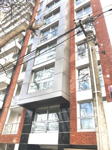 Sol Del Norte, Piso Alto, Próximo A Medica Uruguaya