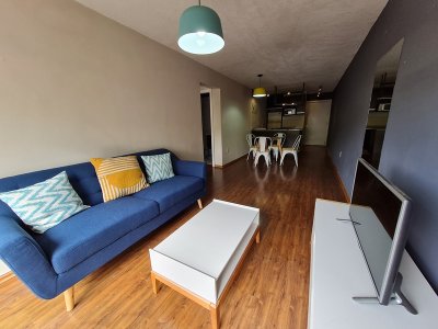 Bvar España y 21 de Setiembre - Con o sin muebles - Luminoso Y Moderno