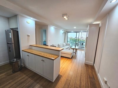 Moderno - Amoblado En Golf, Piso Alto 