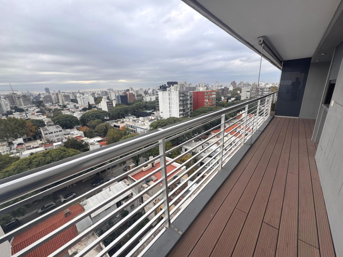 A Pasos Del Golf Amoblado, Piso Alto - Excelente Terraza Con Parrillero