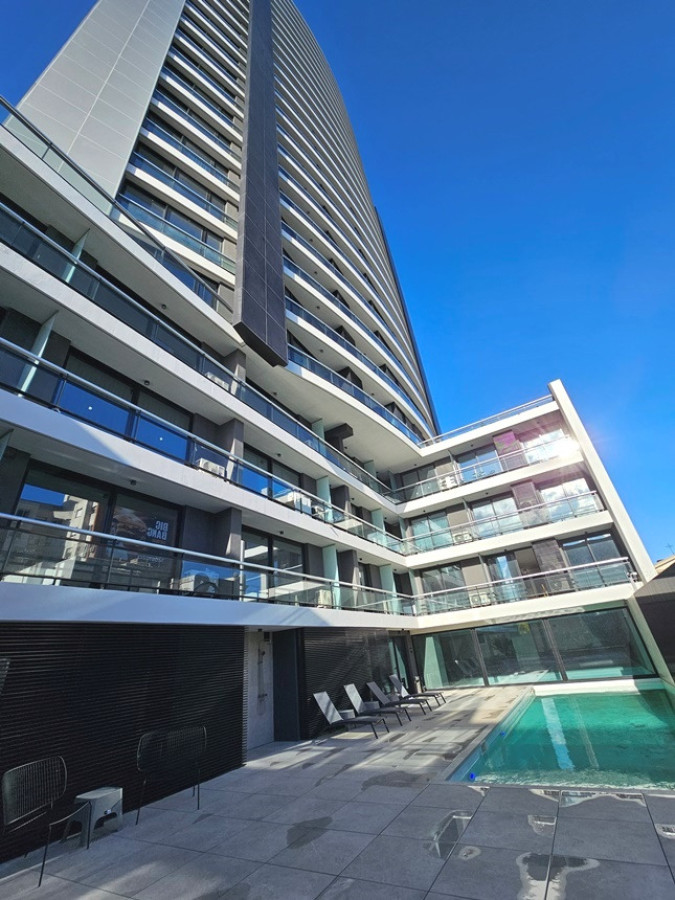 More Buceo - Amoblado - Piso alto al frente