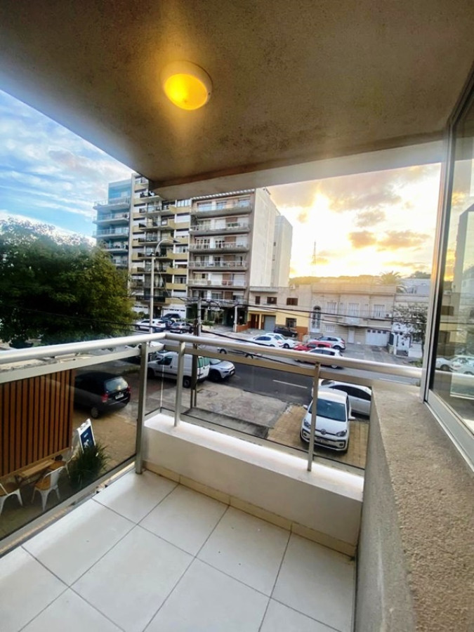 Ponce Y Pouey - Reciclado, Con Garaje, Patio Y Terraza