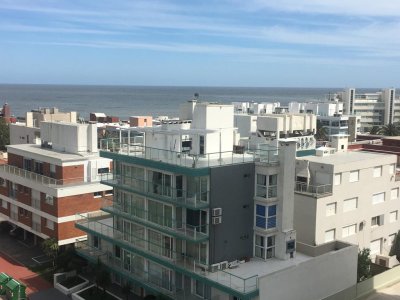 Venta de Apartamento en la Península de Punta del Este con 2 dormitorios a 100 metros del Mar