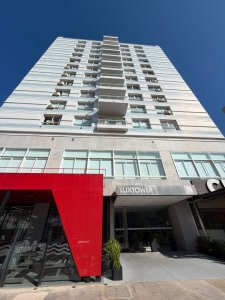 Apartamento Codigo #EXCELENTE UBICACIÓN - A METROS DE TODO