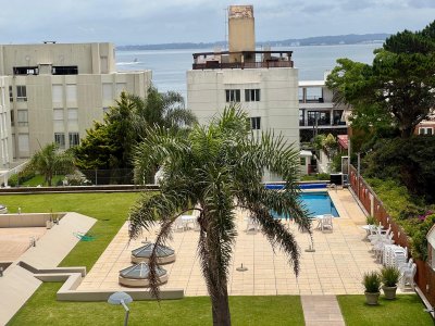 Apartamento Codigo #Apartamento de diseño en venta en un clásico de Punta del Este 