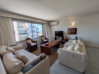 Apartamento Codigo #Nuevo ingreso en venta con vista al mar 