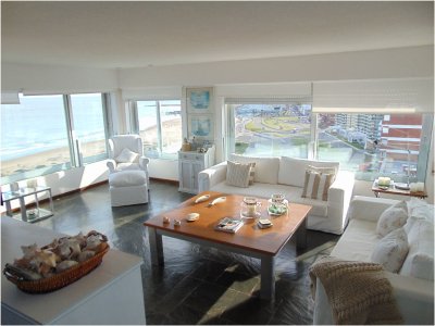 Apartamento Codigo #ESPECTACULAR FRENTE AL MAR LIBRE DEL 5 DE ENERO AL 31 